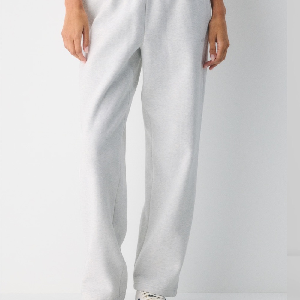 Aritzia Sweatpants